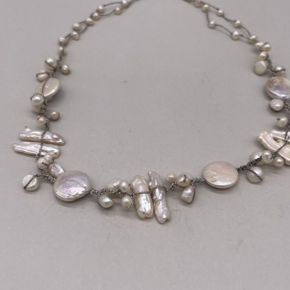 Mother of Pearl Bead Stretch Choker Necklace Silver Tone Shell Sea Beach Oyster - Picture 2 of 5